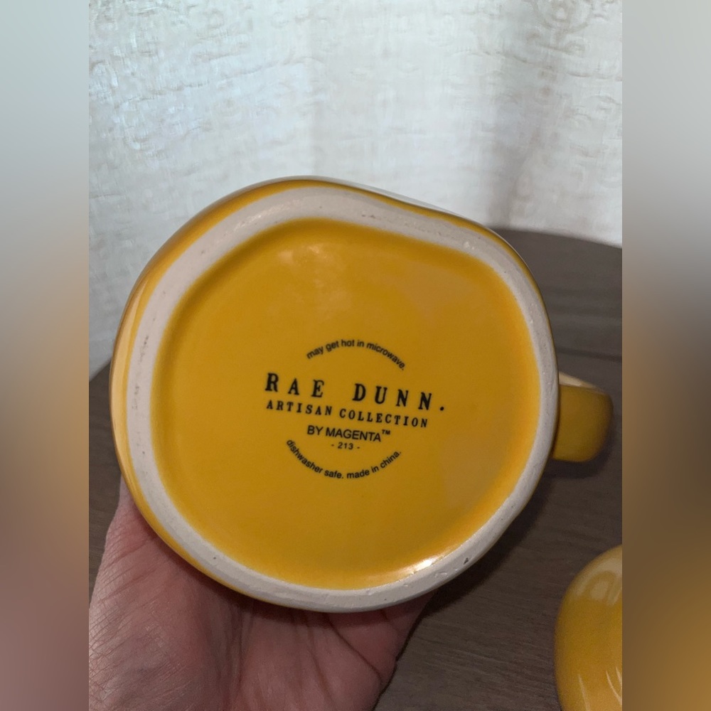 NEW RAE DUNN YELLOW BUSY BEE MUG CUP WITH BEE LID ARTISAN COLLECTION BY MAGENTA - Picture 3 of 6